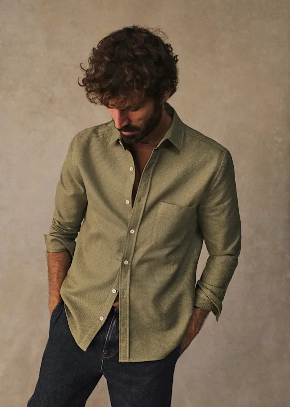 chemise texture coton kaki nid abeille octobre editions 2025 automne mode homme