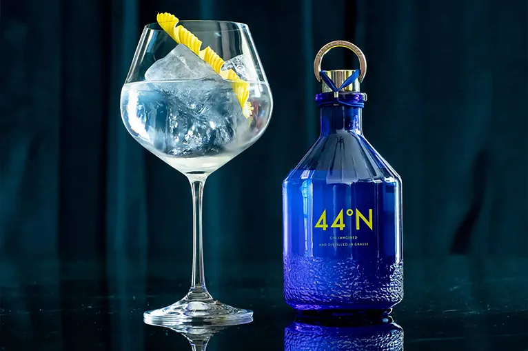 Gin francais Compte de Grasse 44 N