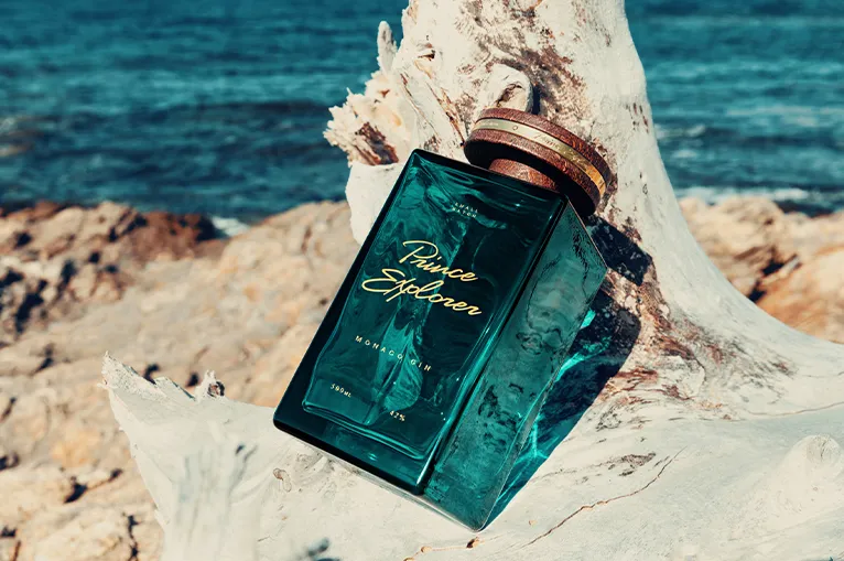 Gin Prince Explorer Monaco bouteille flacon vert plage